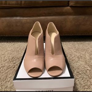 Nine West Taupe Leather Heel Sz 7